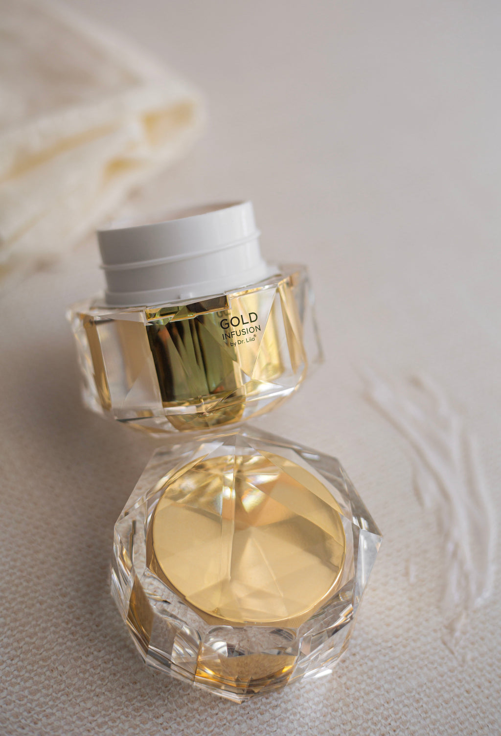 Anti-Aging Gold Infusion Cream – Brightening, Firming & Hydrating Moisturizer