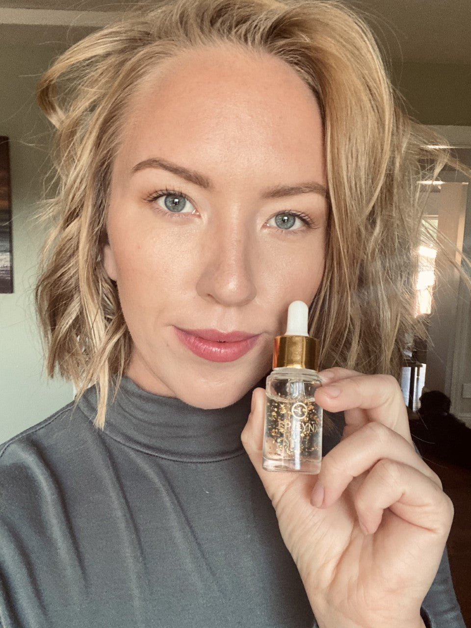 24K Gold Radiance Concentrate Serum – Vegan, Gluten-Free Hydrating & Illuminating Formula